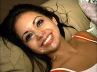 I like to see her pretty face all in jizz!
