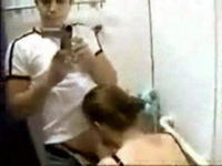 Amateur teen sucks out all jizz in the fitting room