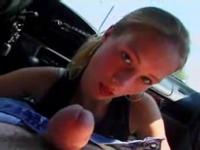 Natural blonde sucking and boned in a car